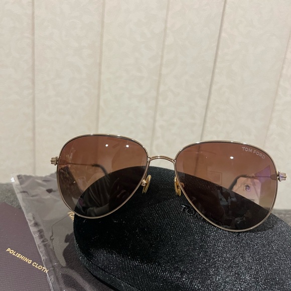 NEW Tom Ford Gold Porscha Aviator Sunglasses - Picture 2 of 10